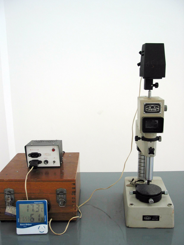 立(lì)式光學計-鷹牌軸(zhóu)承